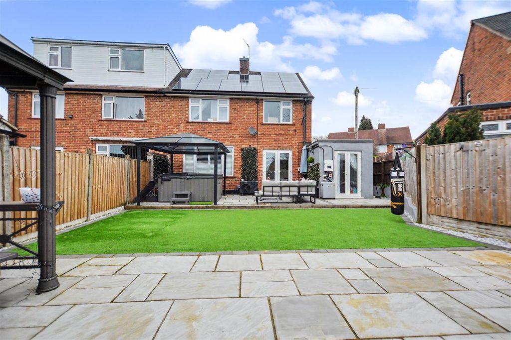 Property photo 1 of 24 Garden_2.Jpeg