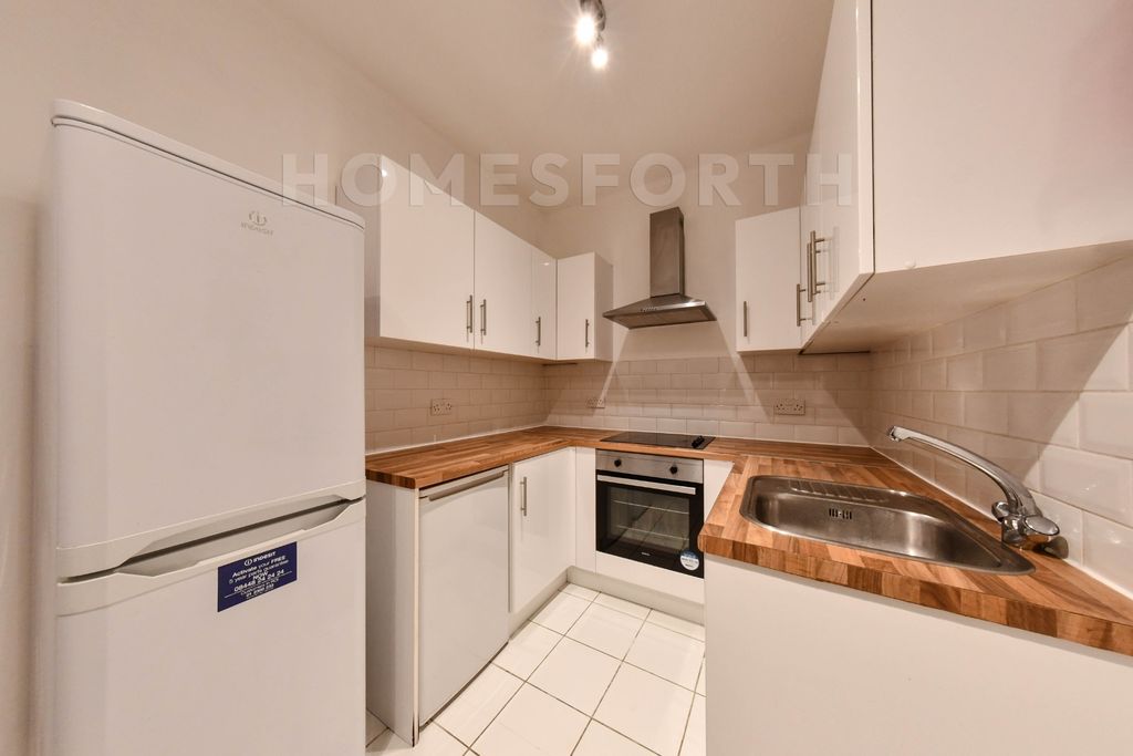 Property photo 3 of 12 Photo 5