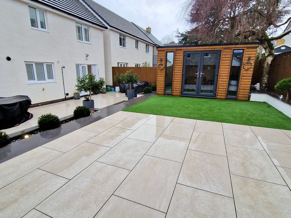 Property photo 2 of 30