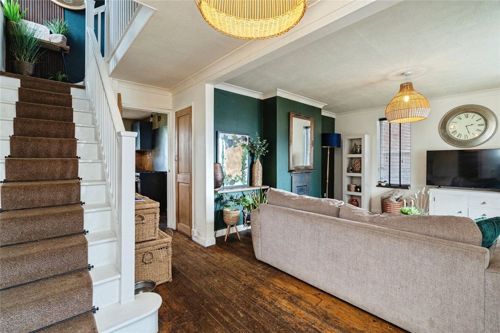 Property photo 3 of 17 Picture No. 20