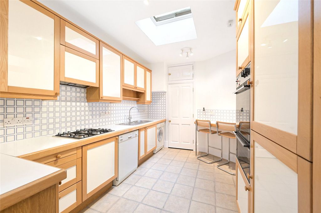 Property photo 3 of 7