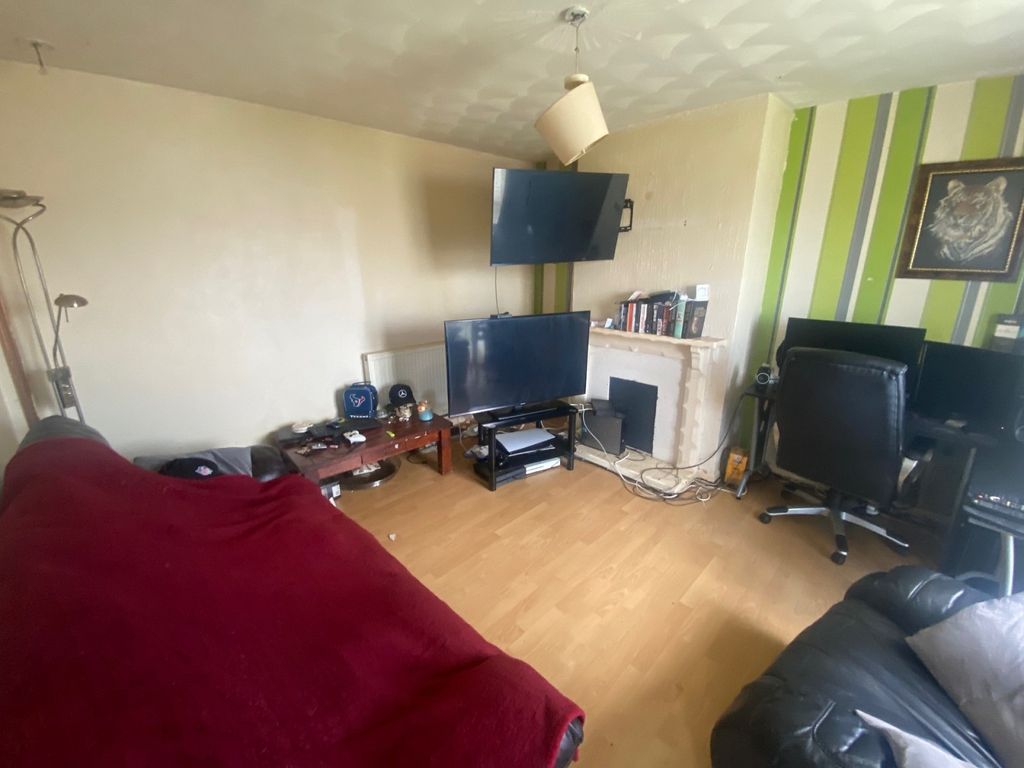 Property photo 2 of 8 Not Specified