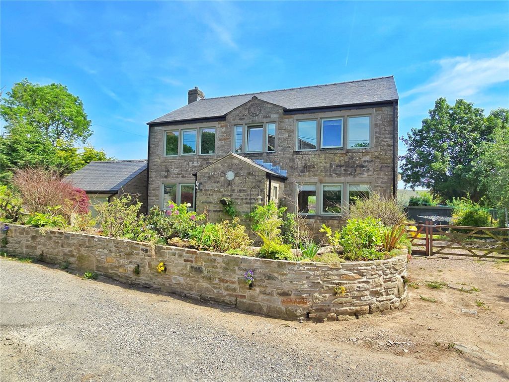 Property photo 1 of 30 Large Detached Home