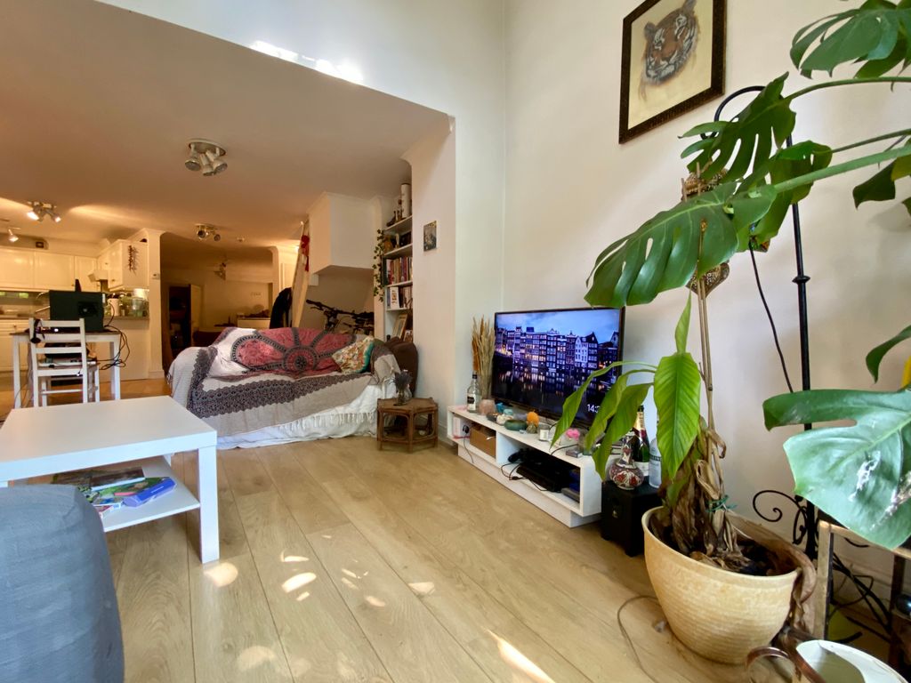 Property photo 2 of 5