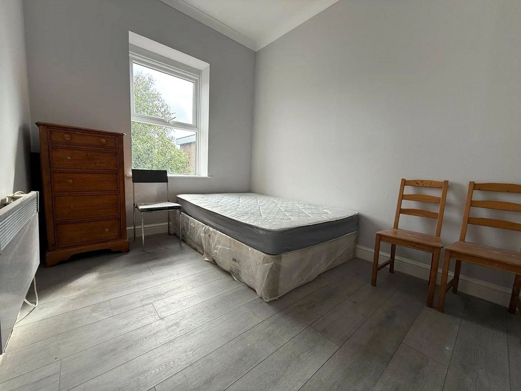 Property photo 2 of 6 Picture No. 02