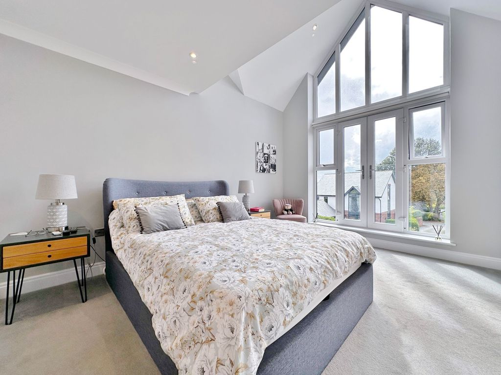 Property photo 3 of 41 Photo 22