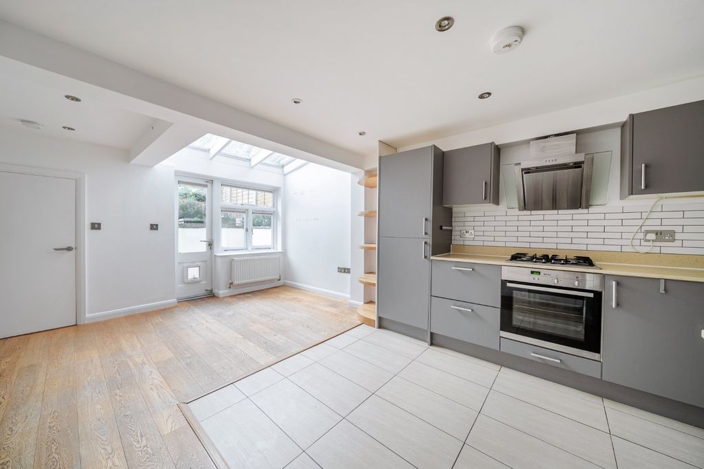 Property photo 3 of 18 Picture No. 56