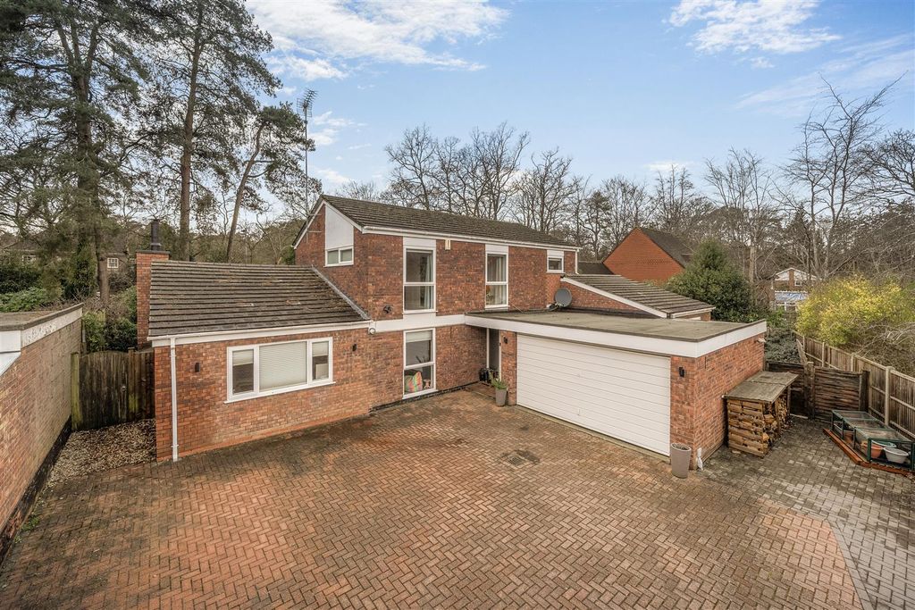 Property photo 1 of 32 1401528-1-697399Fa72d3B.Jpg