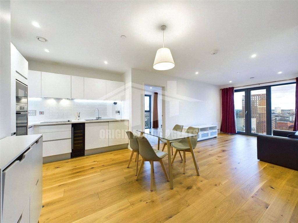 Property photo 2 of 16 Picture No. 33