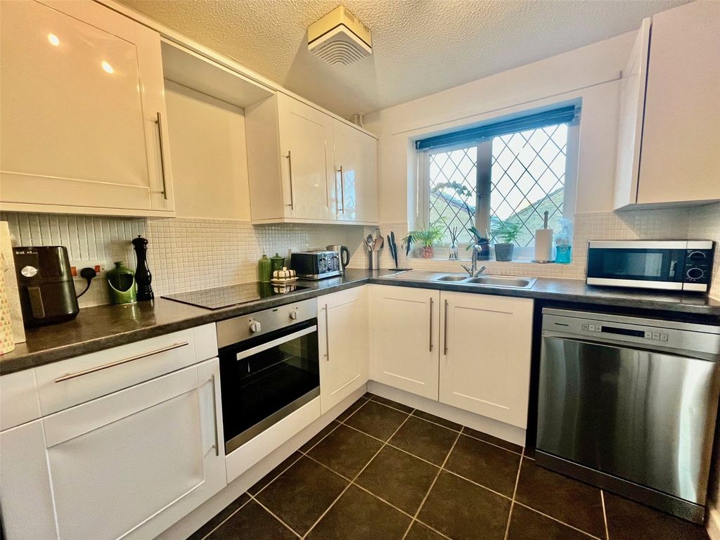 Property photo 2 of 11 Picture No. 03