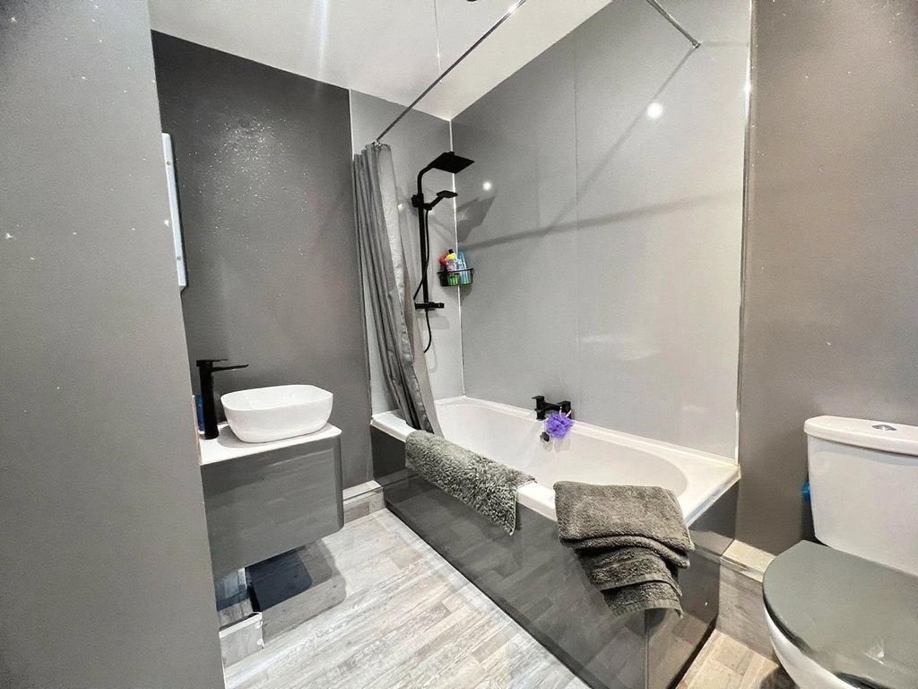 Property photo 1 of 19 Picture No. 31