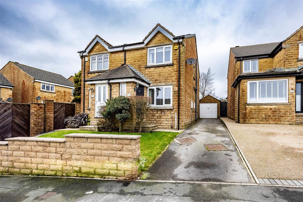 Property photo 1 of 19 91Bvqueens-180226-28.Jpeg