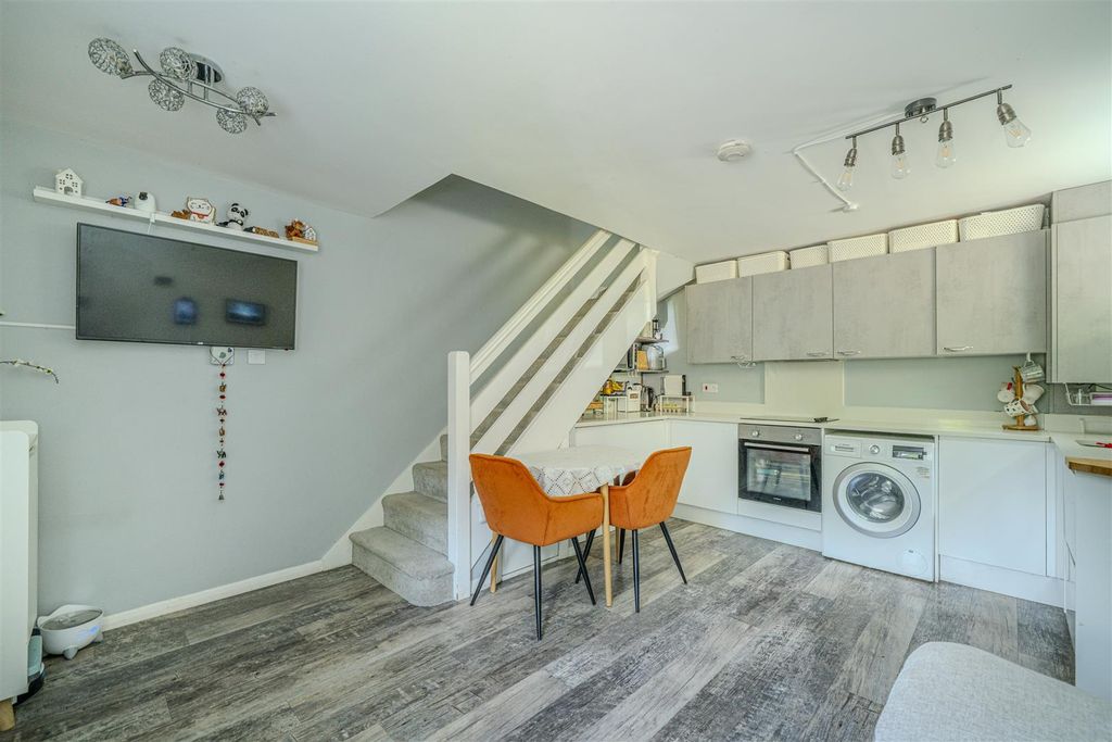 Property photo 3 of 17 Kitchen/Lounge Dining Room