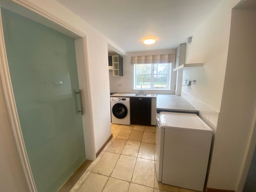 Property photo 3 of 14 Image