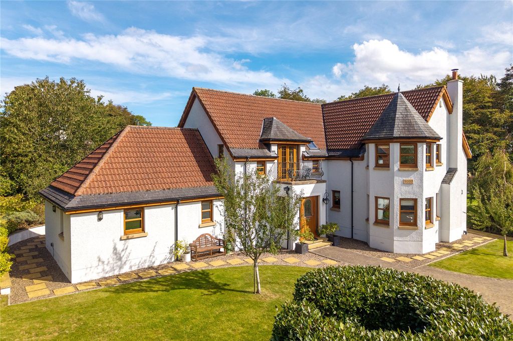 Property photo 2 of 44 Front