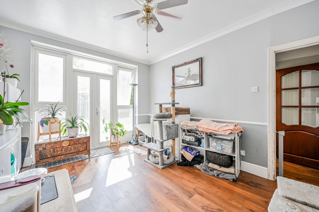 Property photo 1 of 24