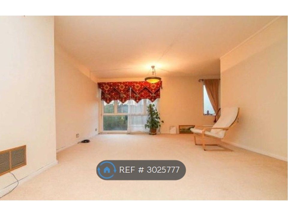 Property photo 1 of 13 Living Dining