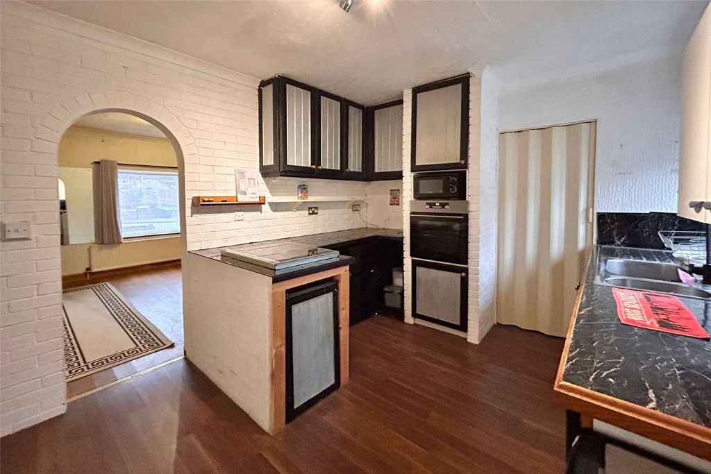 Property photo 3 of 9 Picture No. 06