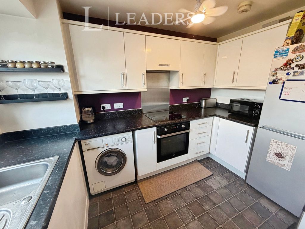 Property photo 3 of 9 Pbox-Img.Jpg