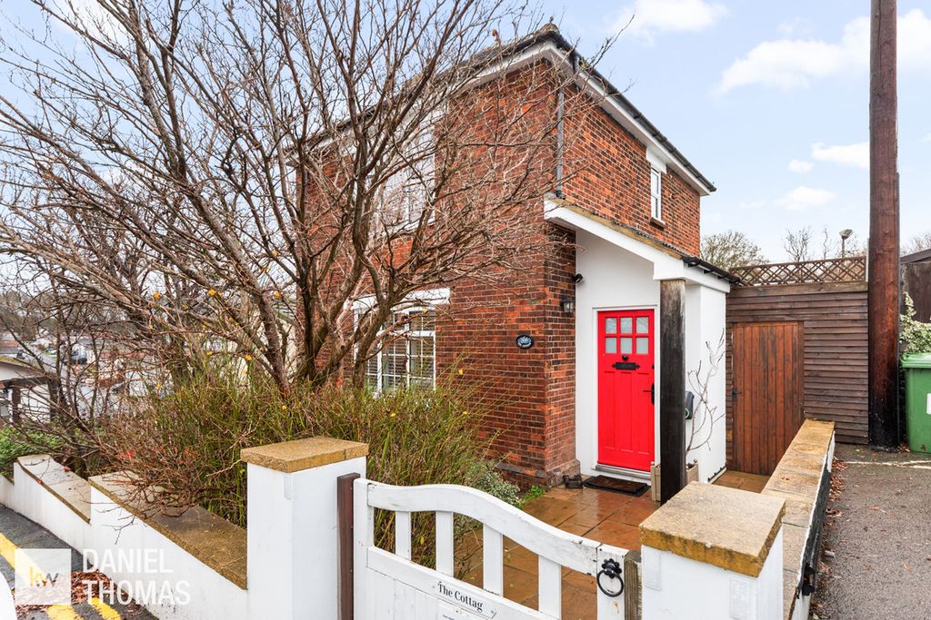 Property photo 1 of 30