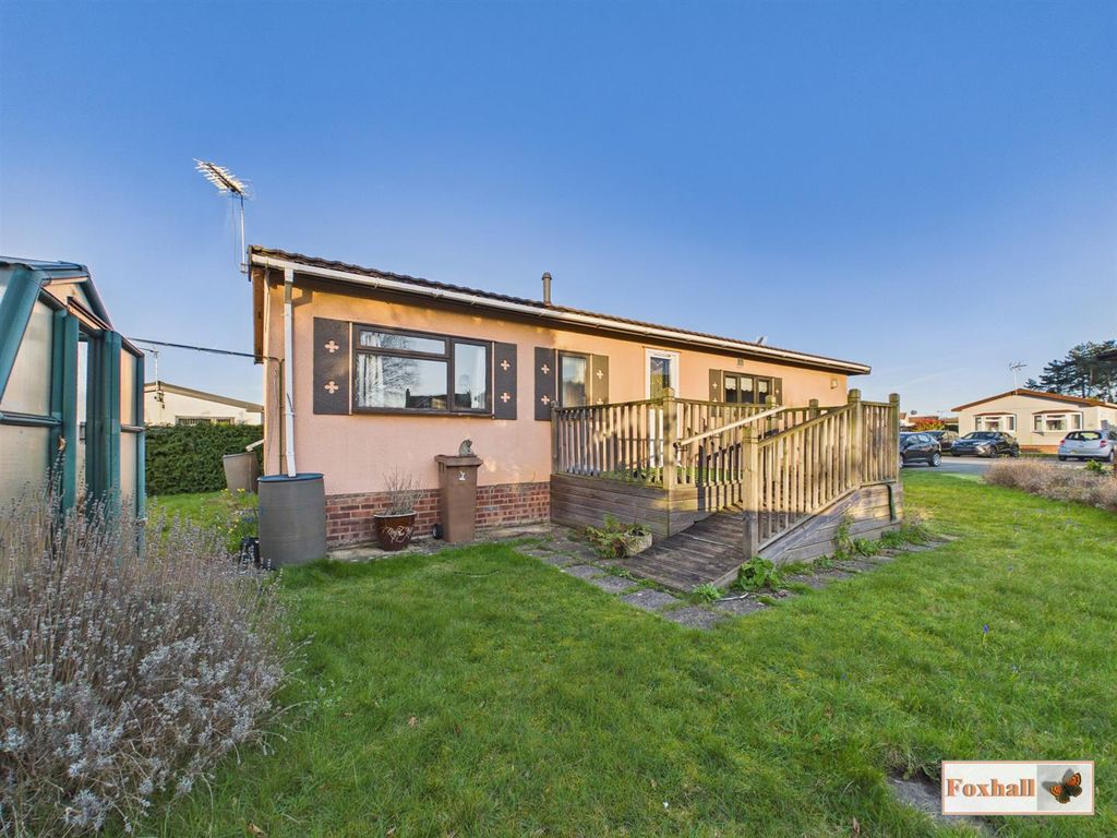 Property photo 1 of 17 Outside