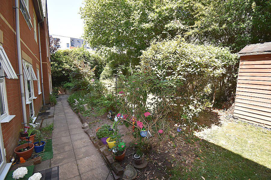 Property photo 2 of 12