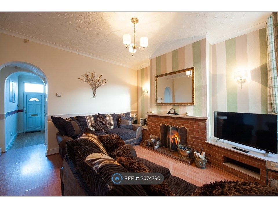 Property photo 3 of 15