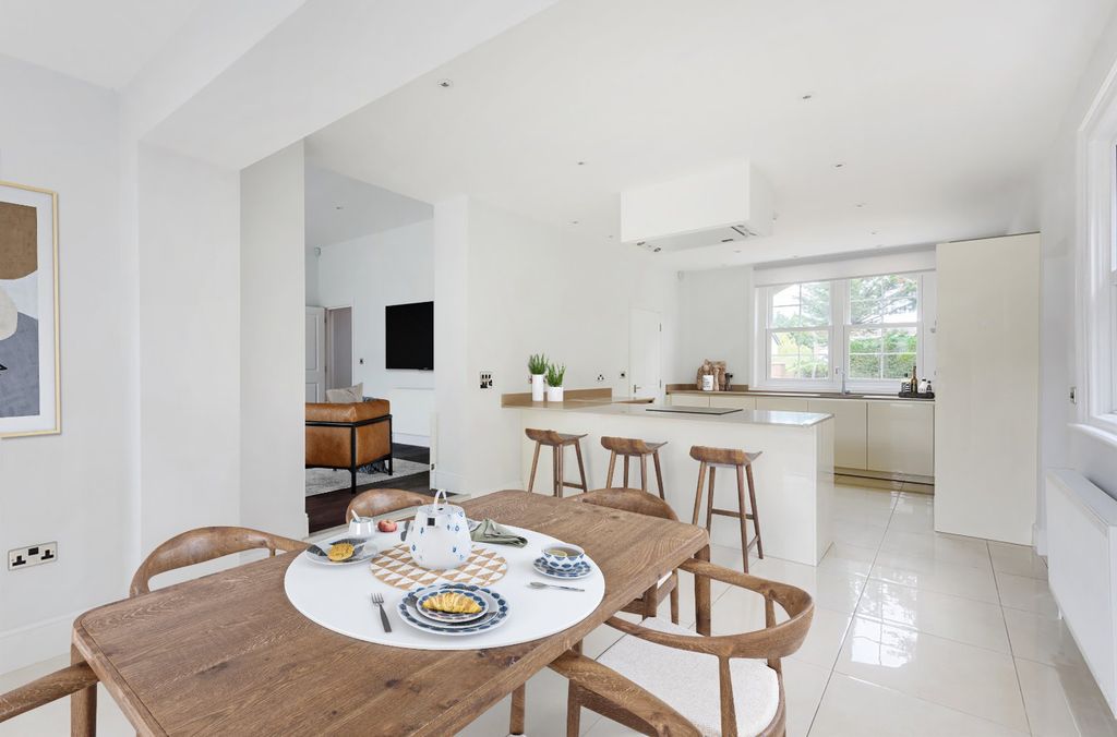 Property photo 2 of 19 Picture No. 33