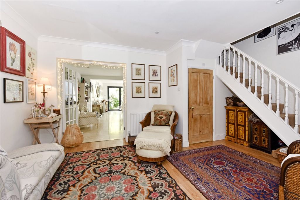 Property photo 2 of 11 Dining Room