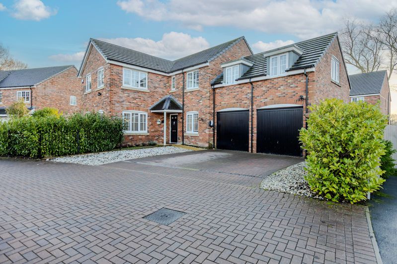 Property photo 1 of 28 Front Aspect