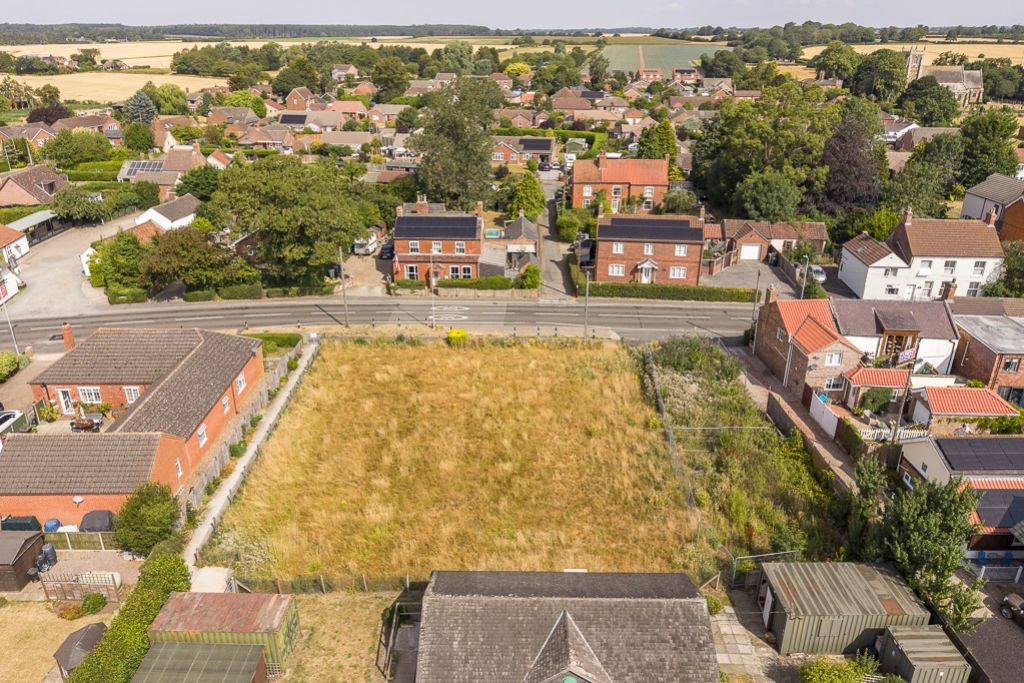 Property photo 3 of 15 Land Near Village Hall (Mareham-Le-Fen)-6