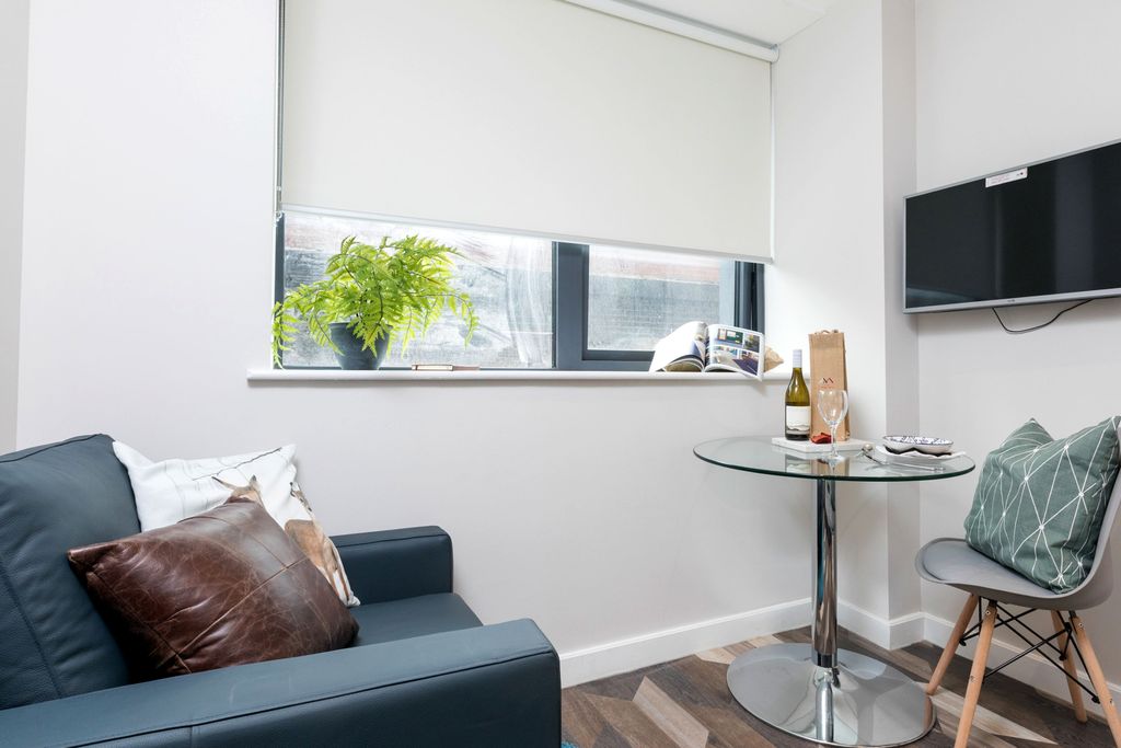 Property photo 3 of 6