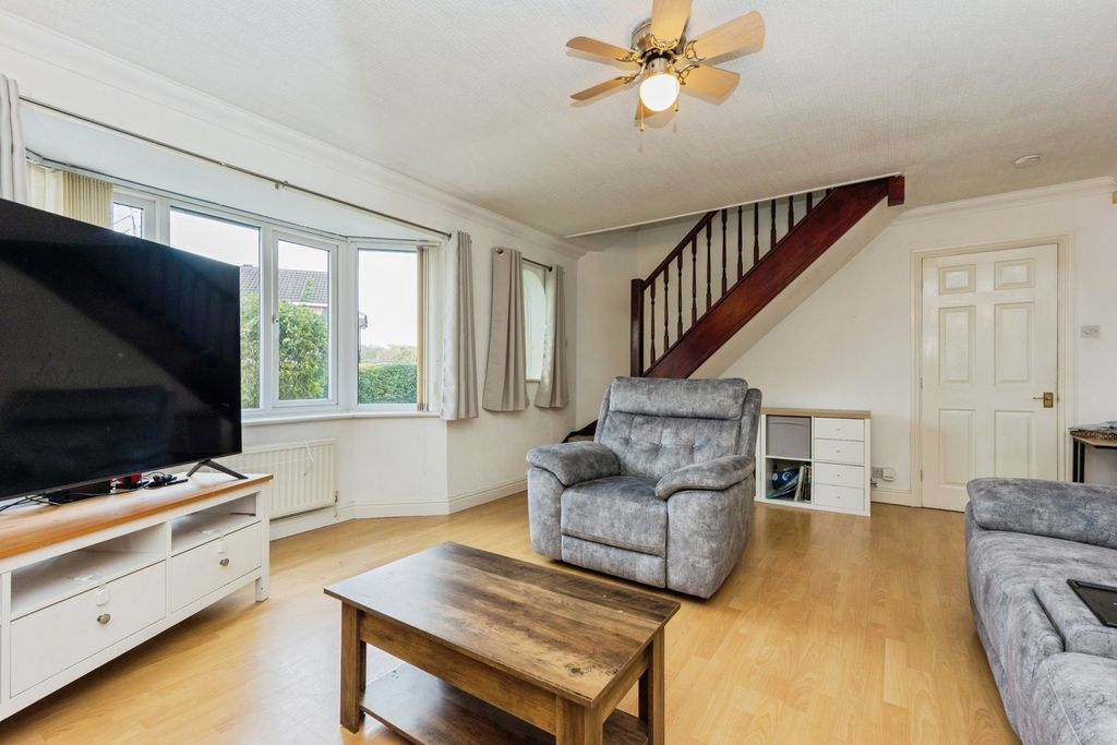 Property photo 3 of 20 Pbox-Img.Jpg