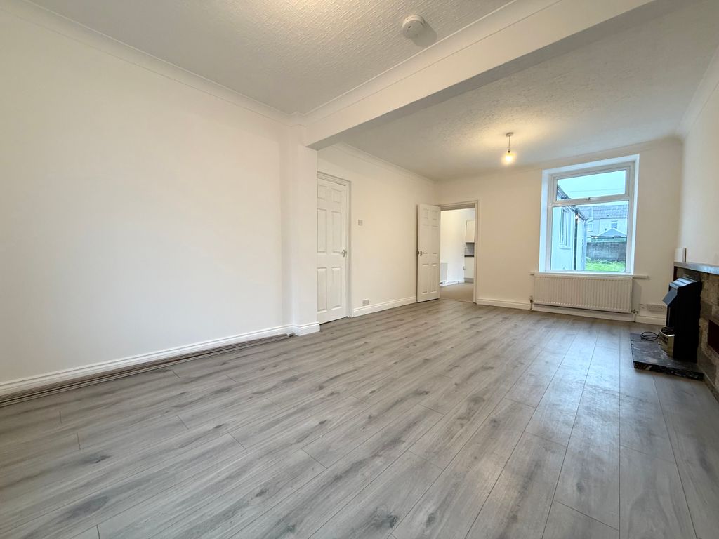 Property photo 3 of 13 Img_6135.Jpeg