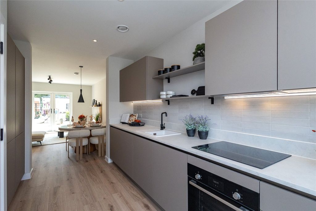 Property photo 3 of 19 Picture No. 14