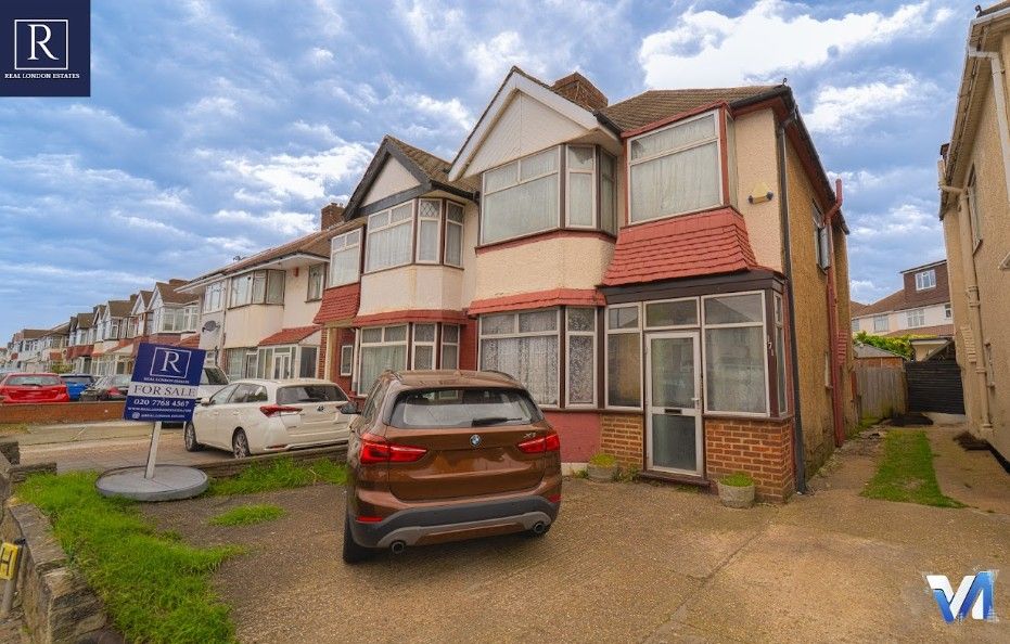 Property photo 3 of 31