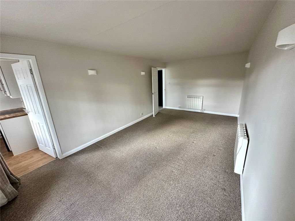 Property photo 2 of 9 Picture No. 08