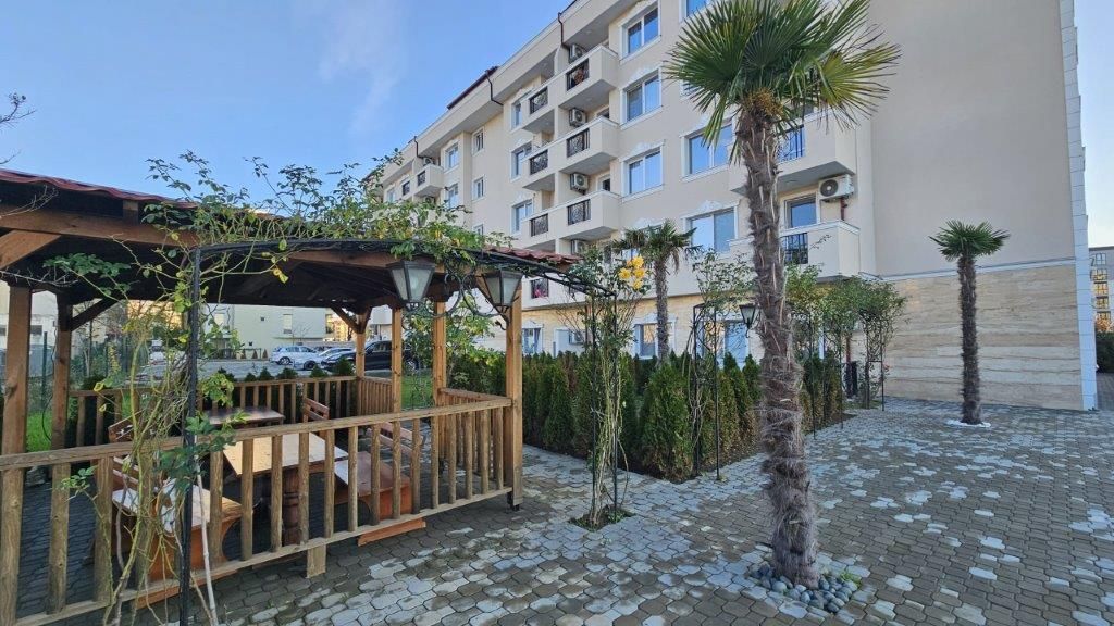 Property photo 1 of 23