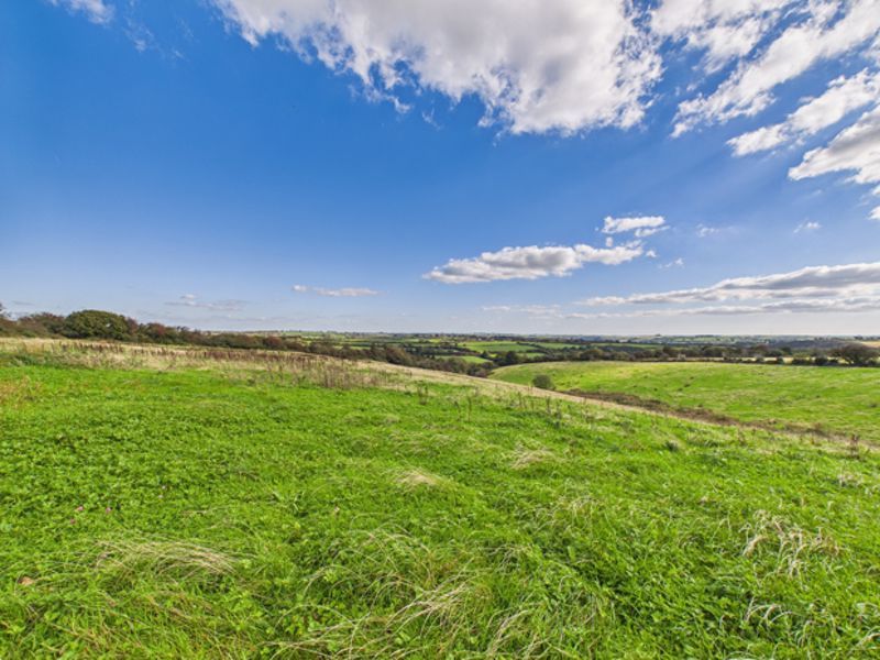 Property photo 2 of 15 Photo 12