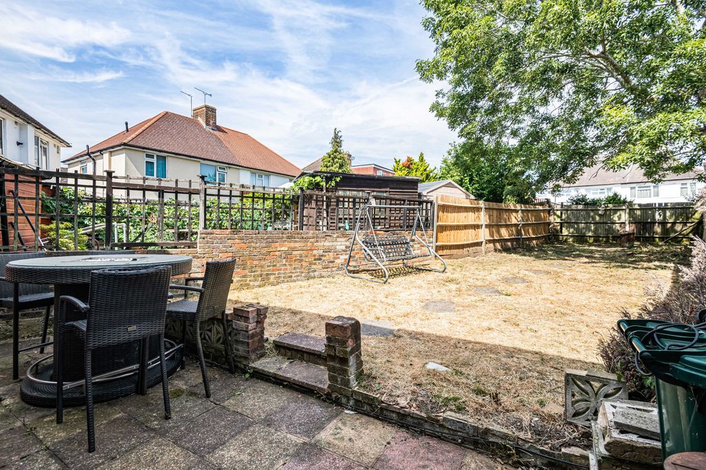 Property photo 2 of 16