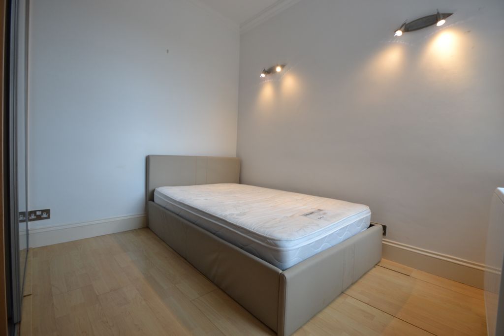 Property photo 2 of 5