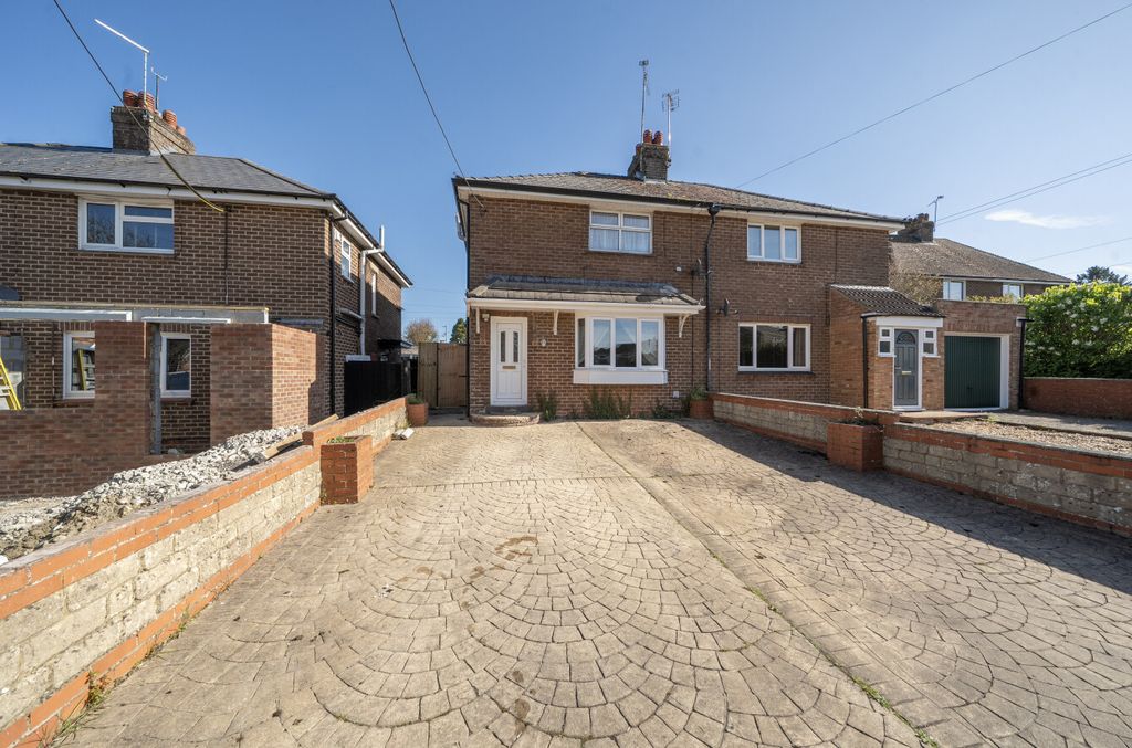 Property photo 1 of 13 1441798969E5Ef81c81B6