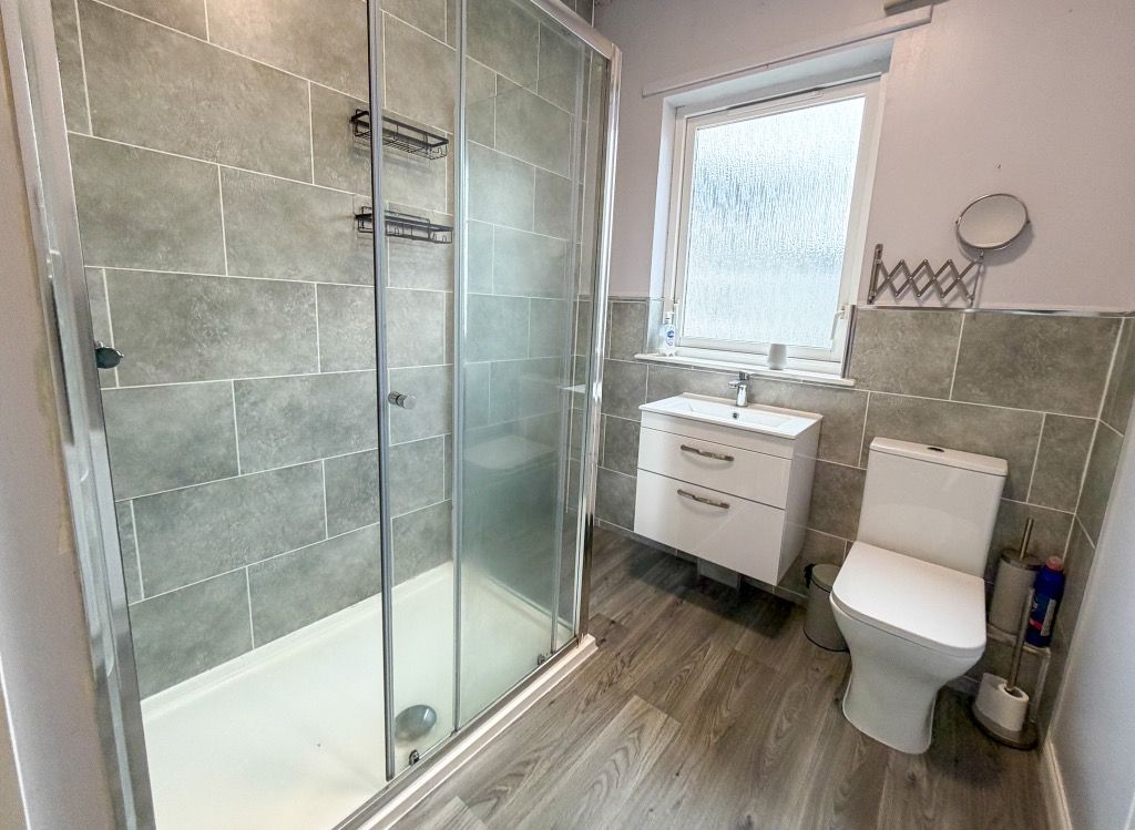 Property photo 3 of 5 Photo 3