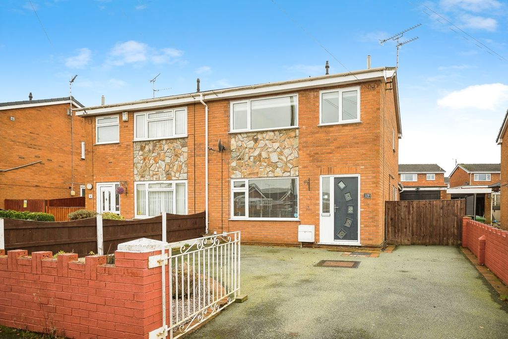 Property photo 1 of 17 Front