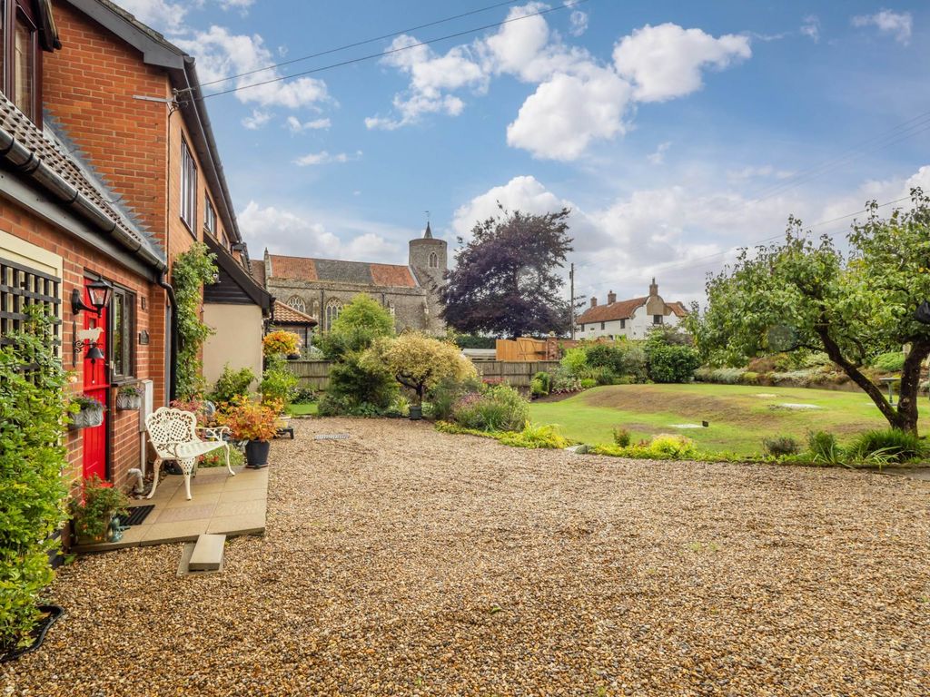 Property photo 3 of 31