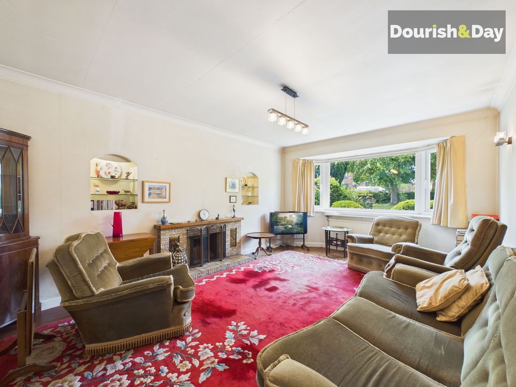 Property photo 2 of 14