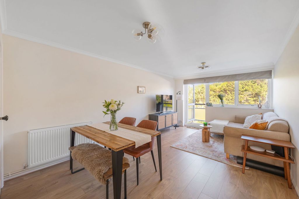 Property photo 1 of 29