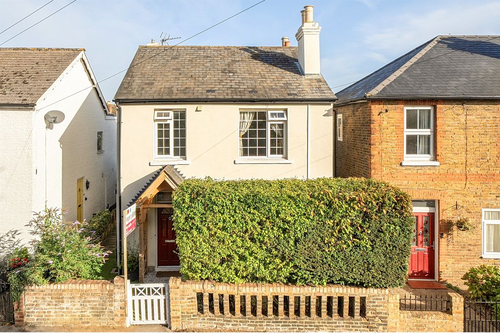 Property photo 1 of 16