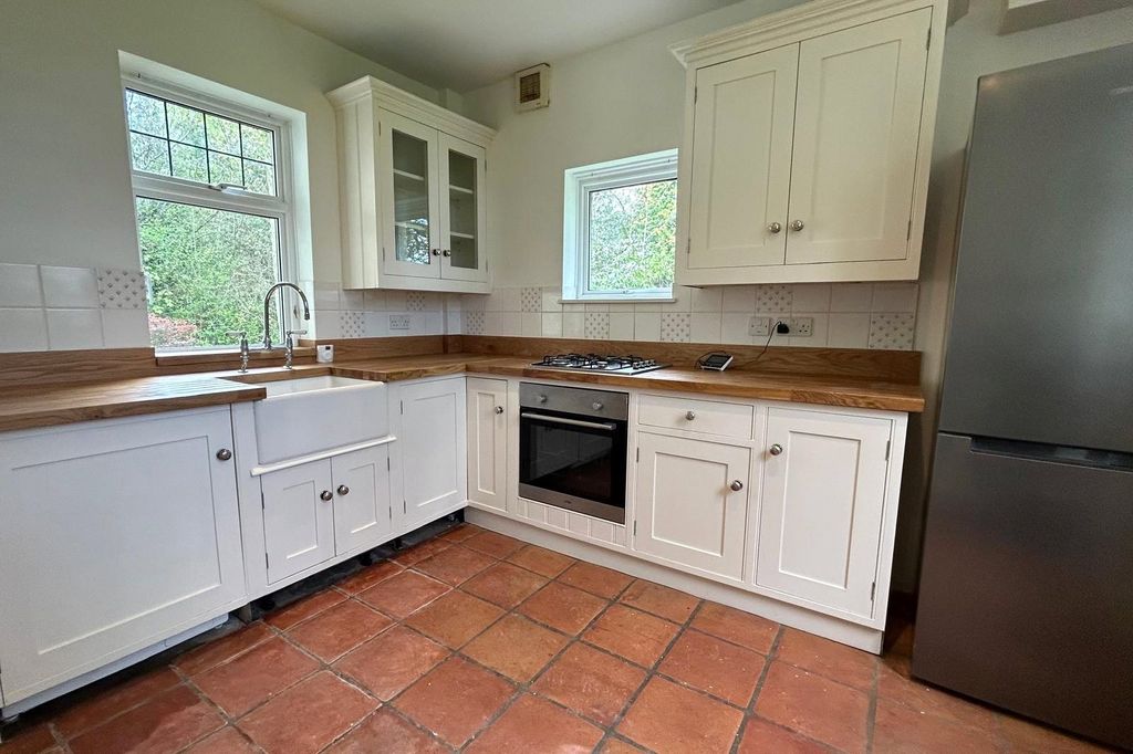 Property photo 2 of 15 Picture No. 19