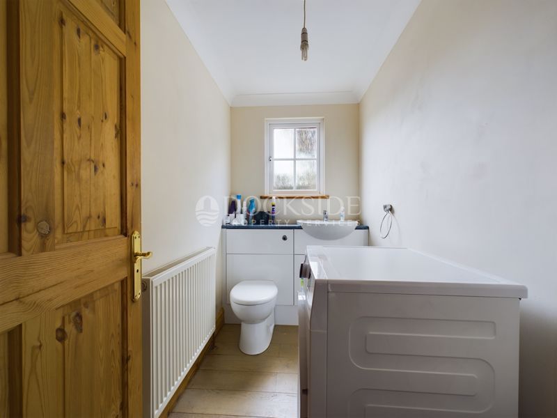 Property photo 3 of 23 Photo 34
